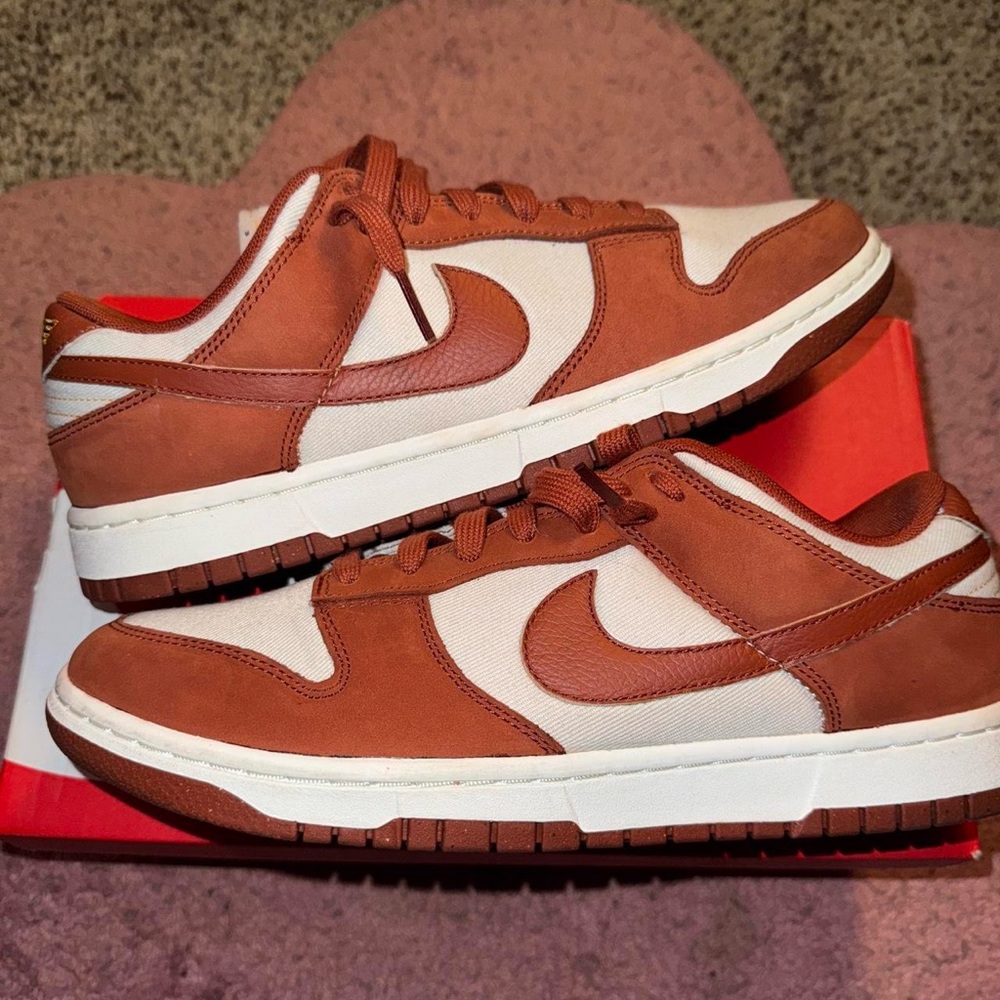 Nike Men's Tan and White Sneakers